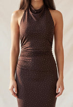 Cargar imagen en el visor de la galería, So Chic Dress (Brown)
