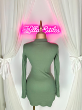 Load image into Gallery viewer, Bonita Y Sencilla Zip Up Dress
