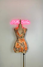 Cargar imagen en el visor de la galería, Leopard Floral Cowl Neck Dress
