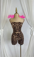 Load image into Gallery viewer, Leopard 2 Piece Set
