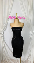 Cargar imagen en el visor de la galería, Black Beauty Dress
